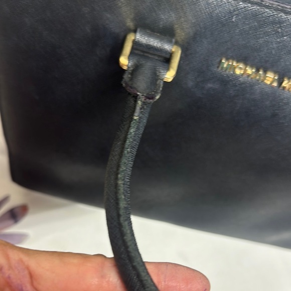 MICHAEL Michael Kors Black Tote with Textured Leather - Picture 5 of 14